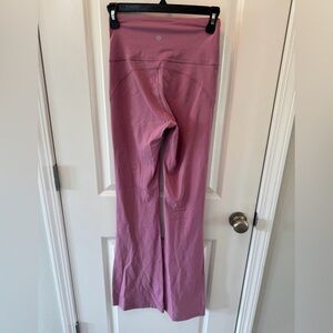 Lululemon Flare Leggings Women’s Size 4 Lavender Lux